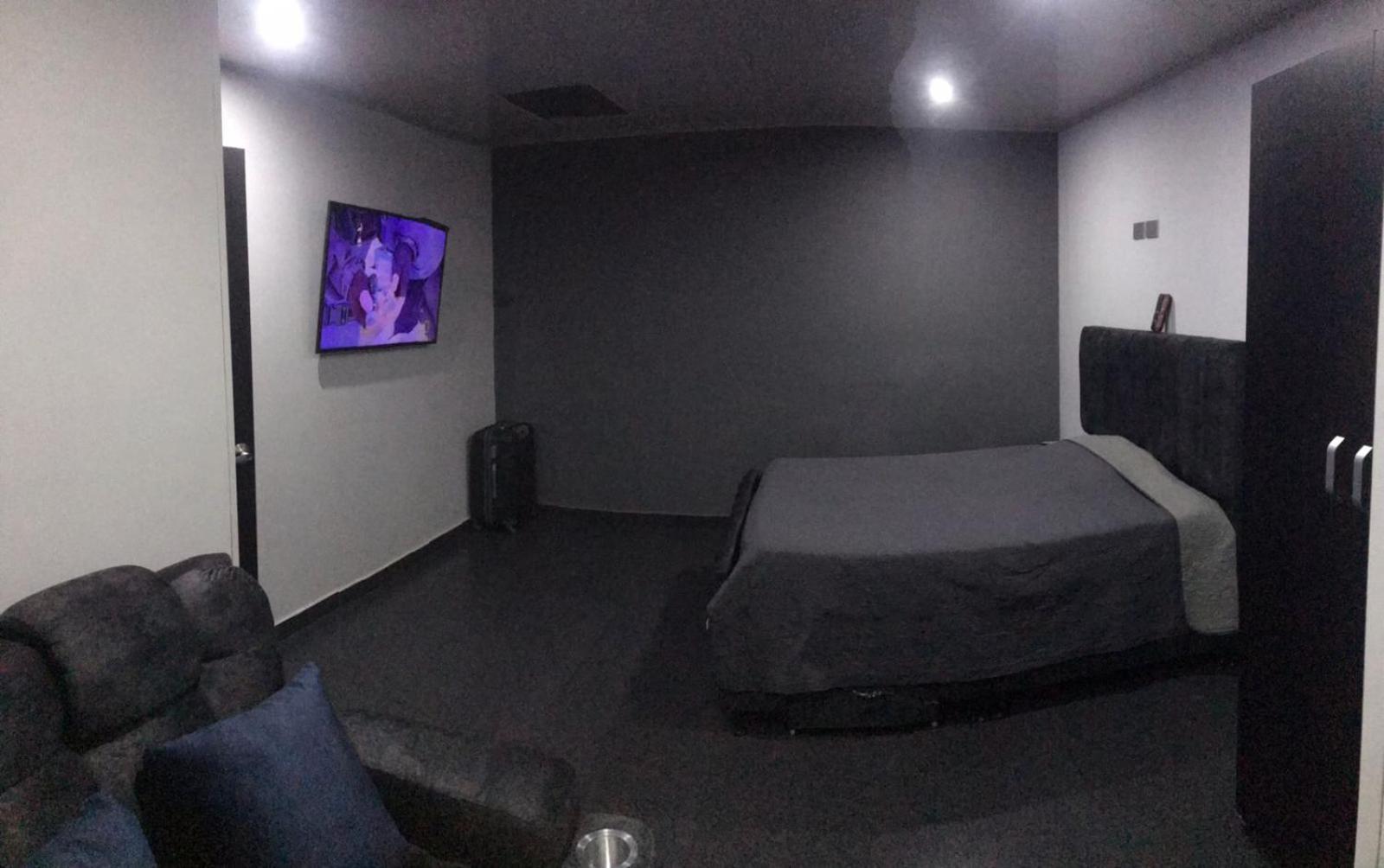 Pequeno Acojedor, Confortable Con Bano Independiente Homestay *
