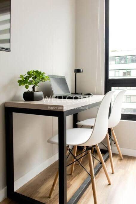 Luxury Loft In The International Center Of Apartment
