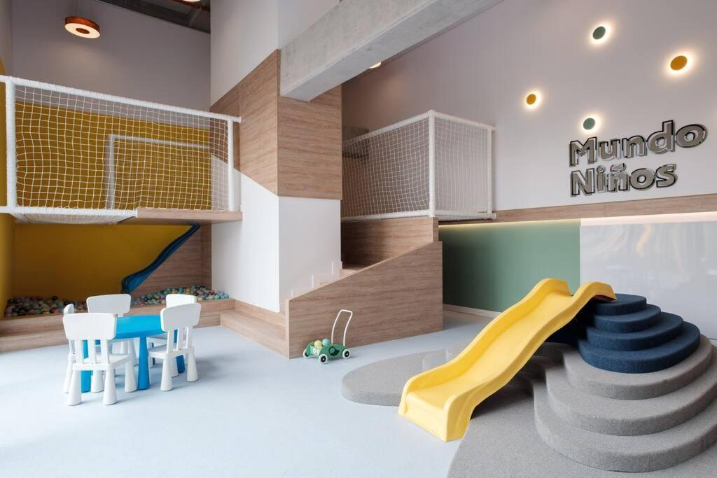 Apartaestudio-wifi-parqueadero Gratis Bogota