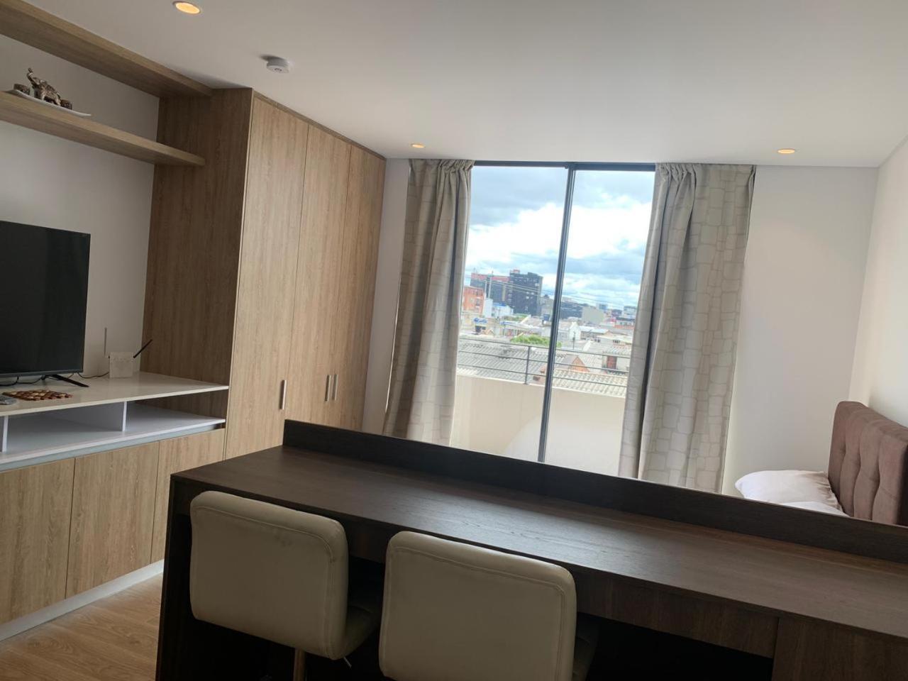 Avanzza Parque 200 * Bogota