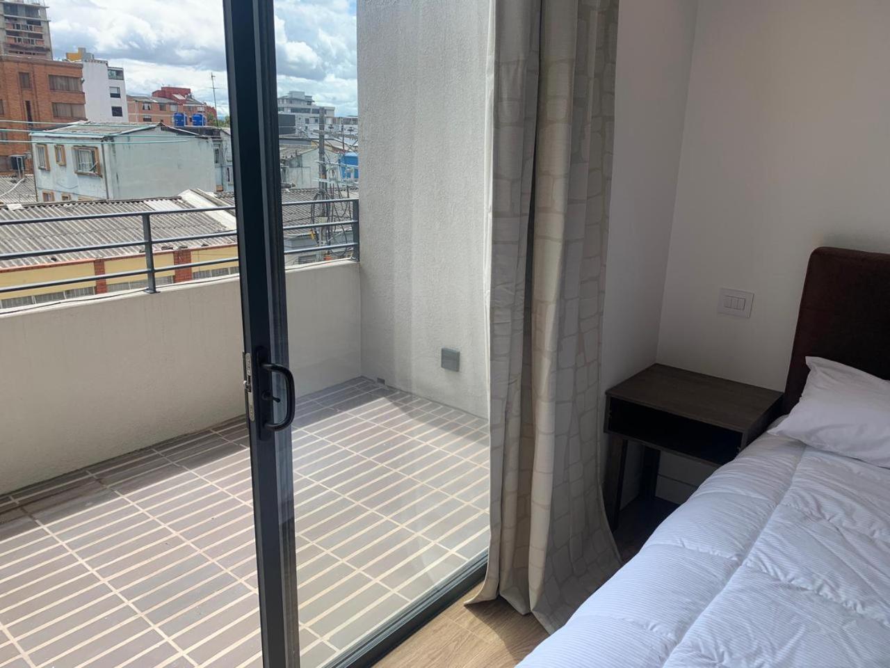 Avanzza Parque 200 Apartment Bogota