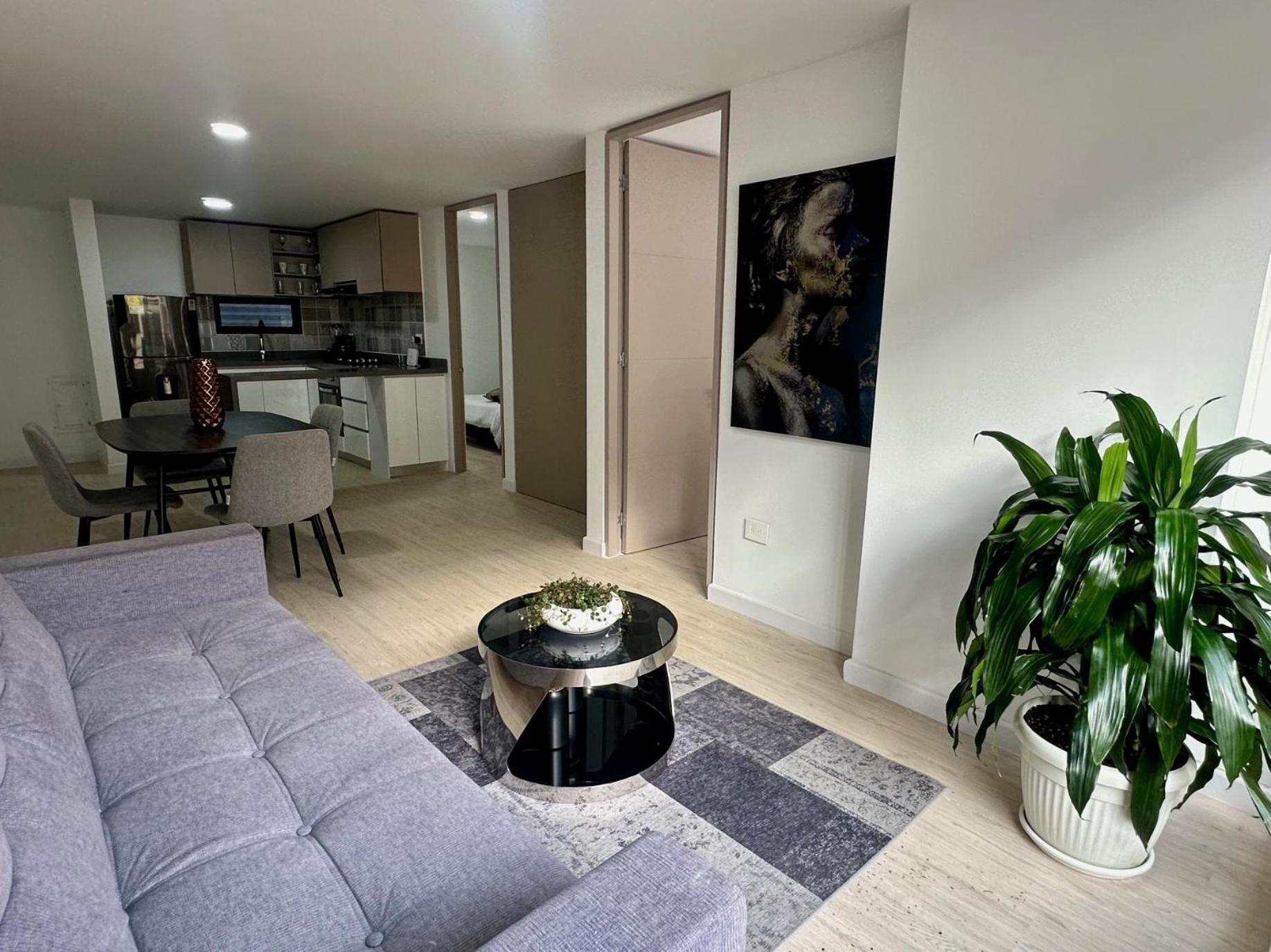 Apartment A 2 Cuadras De Unicentro Bogota