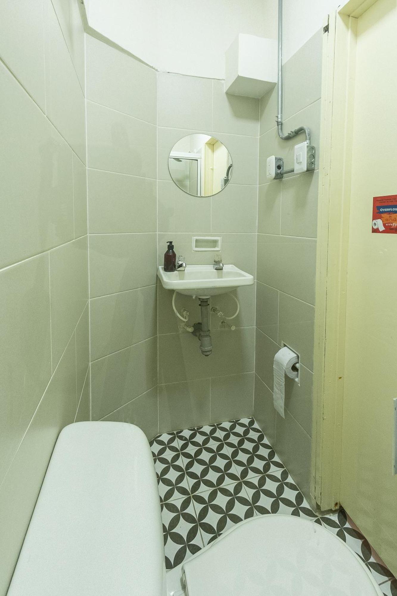 Hostel R10