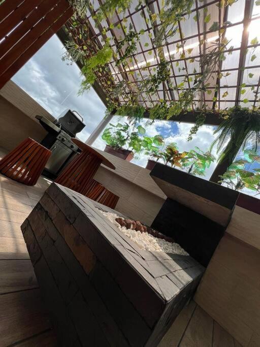 Cerca Al Areopuerto Con Terraza Apartment