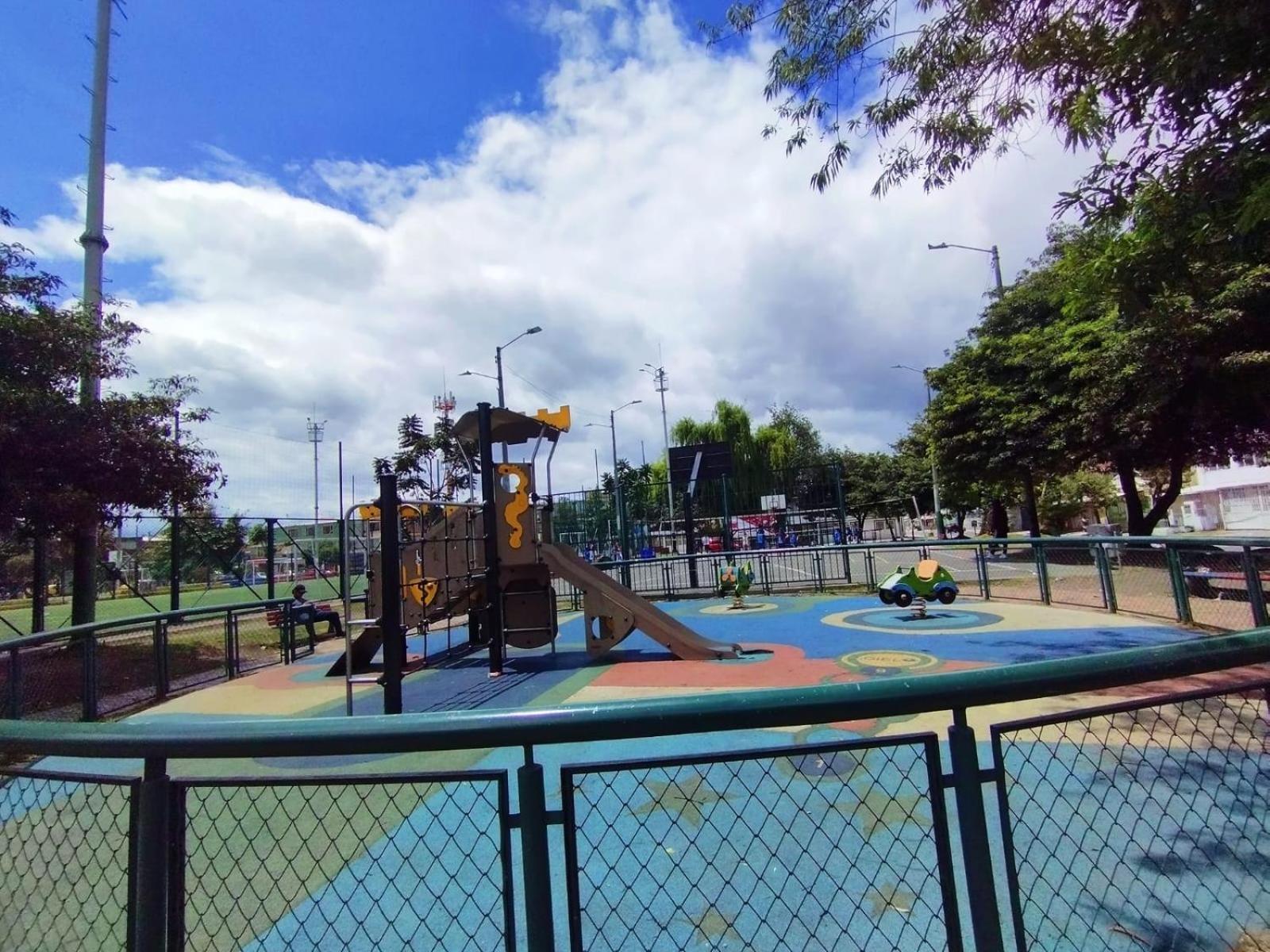 En Cerca A Corferias, Embajada, Americana, Universidad Nacional Y Centro Historico Bogotá