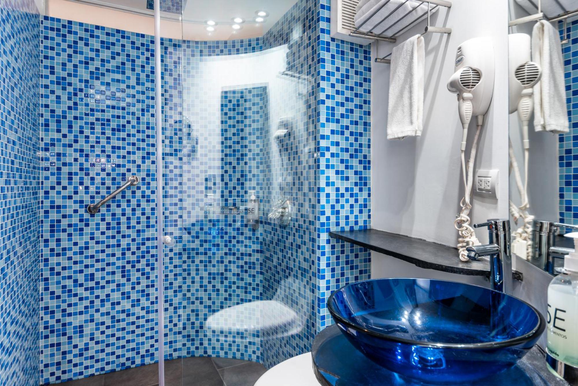 5 Elementos Apartasuites Apartahotel
