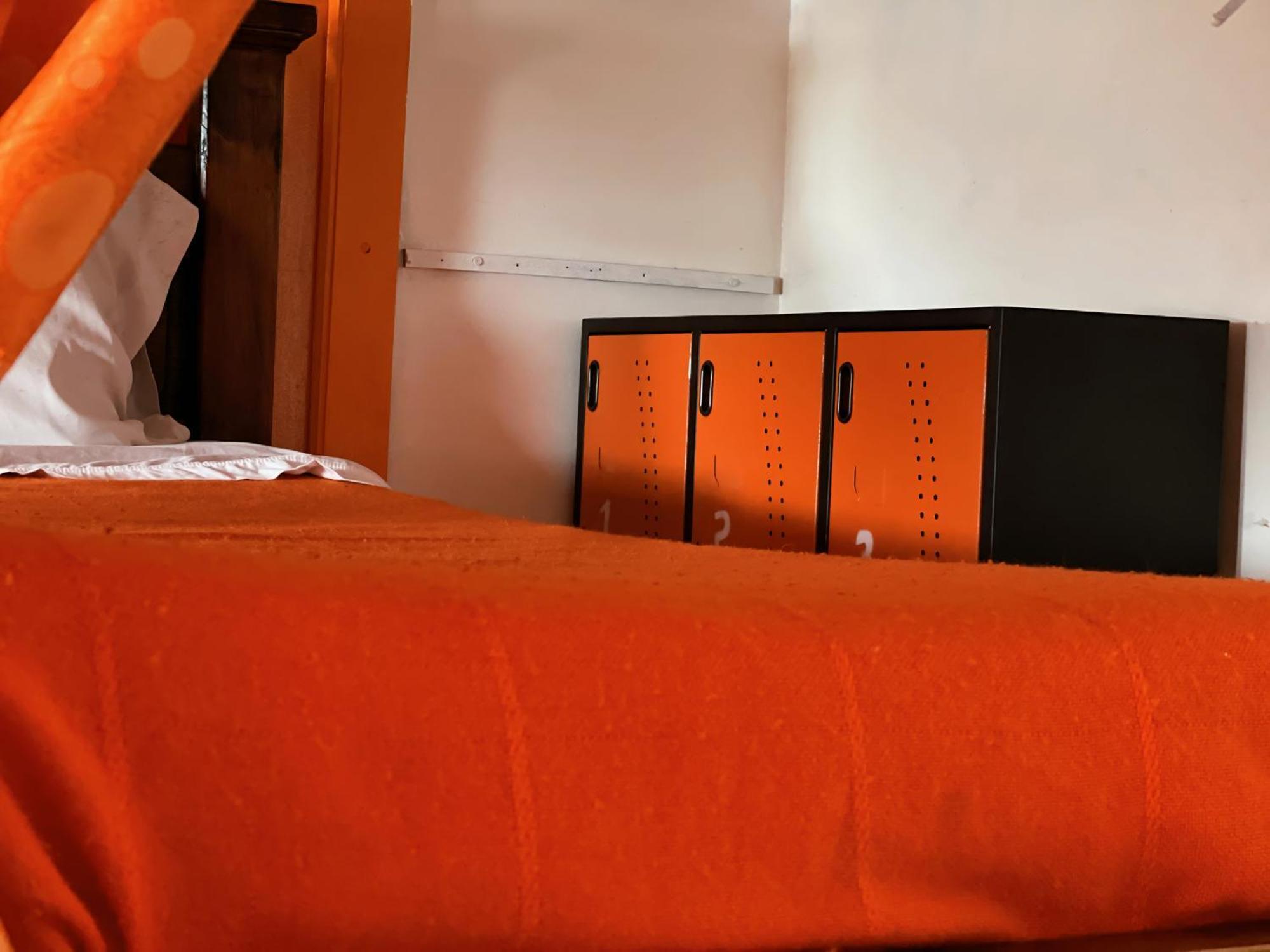 Hostel 82hostel