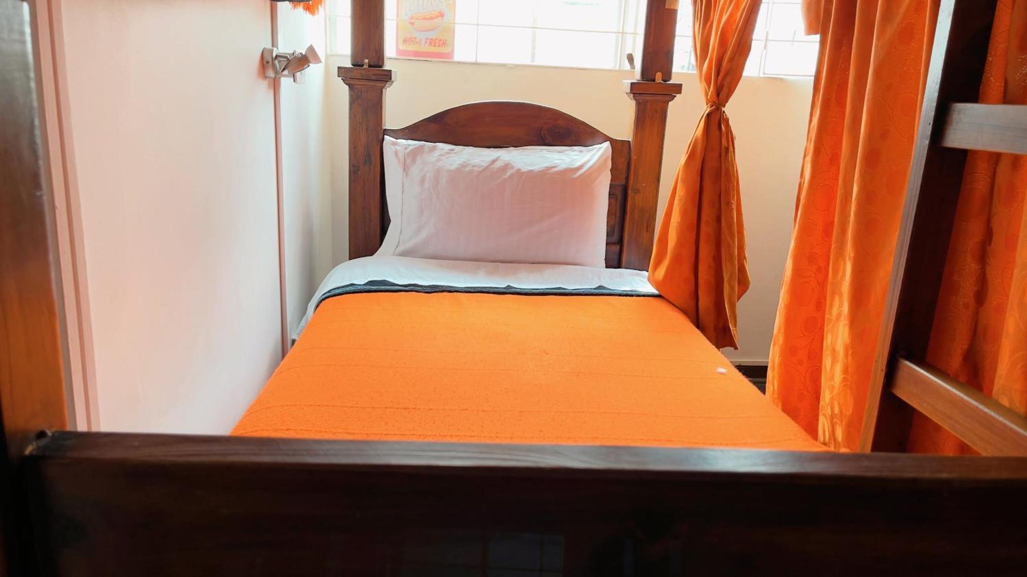 Hostel 82hostel *