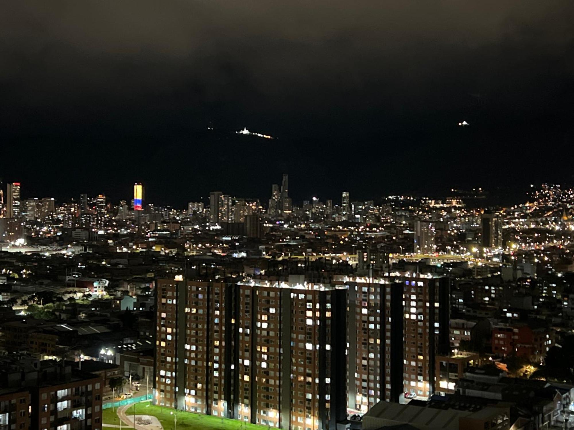 Linda Vista, Acogedor, Elegante Y Comodo Apartamento