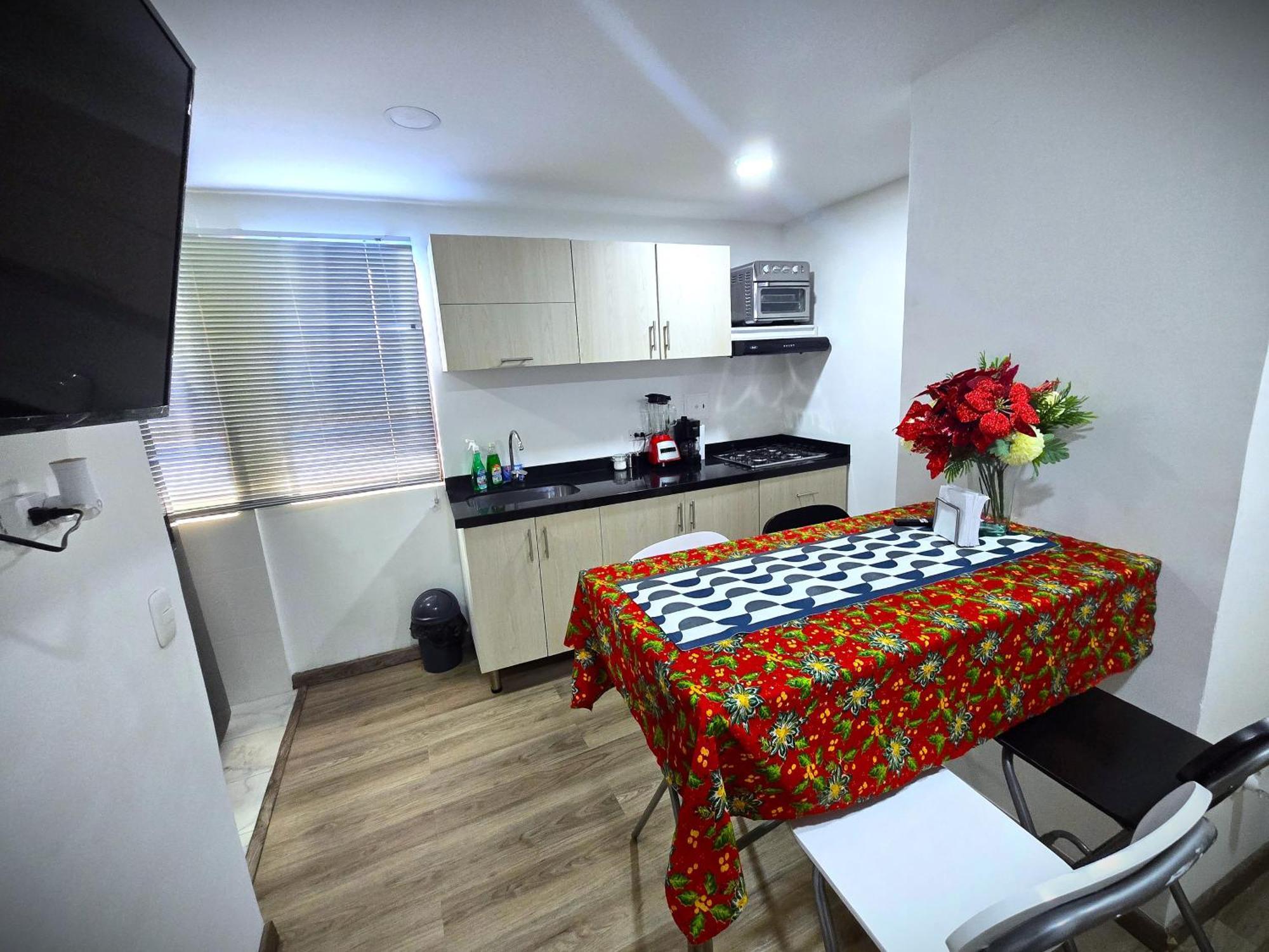 Brand-New Apartment Accommodating Up To 5 Guests, Located In The Northern Sector Of Bogota