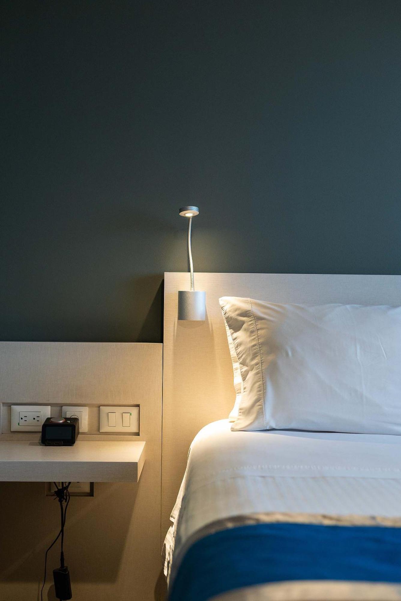 Black Tower Premium Hotel 4*