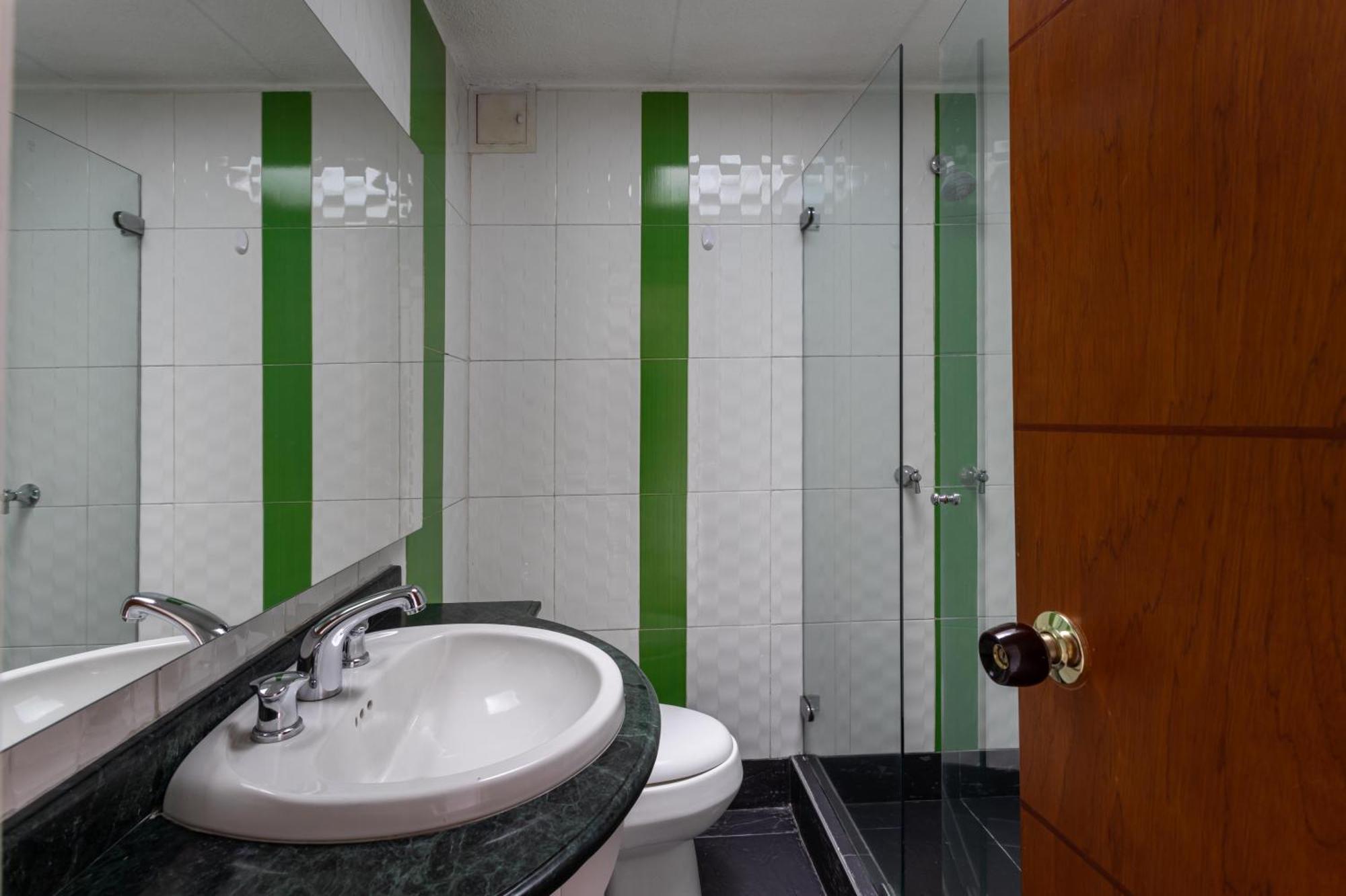 Сasa de vacaciones Casa Amplia 15min Movistar Arena Bogotá