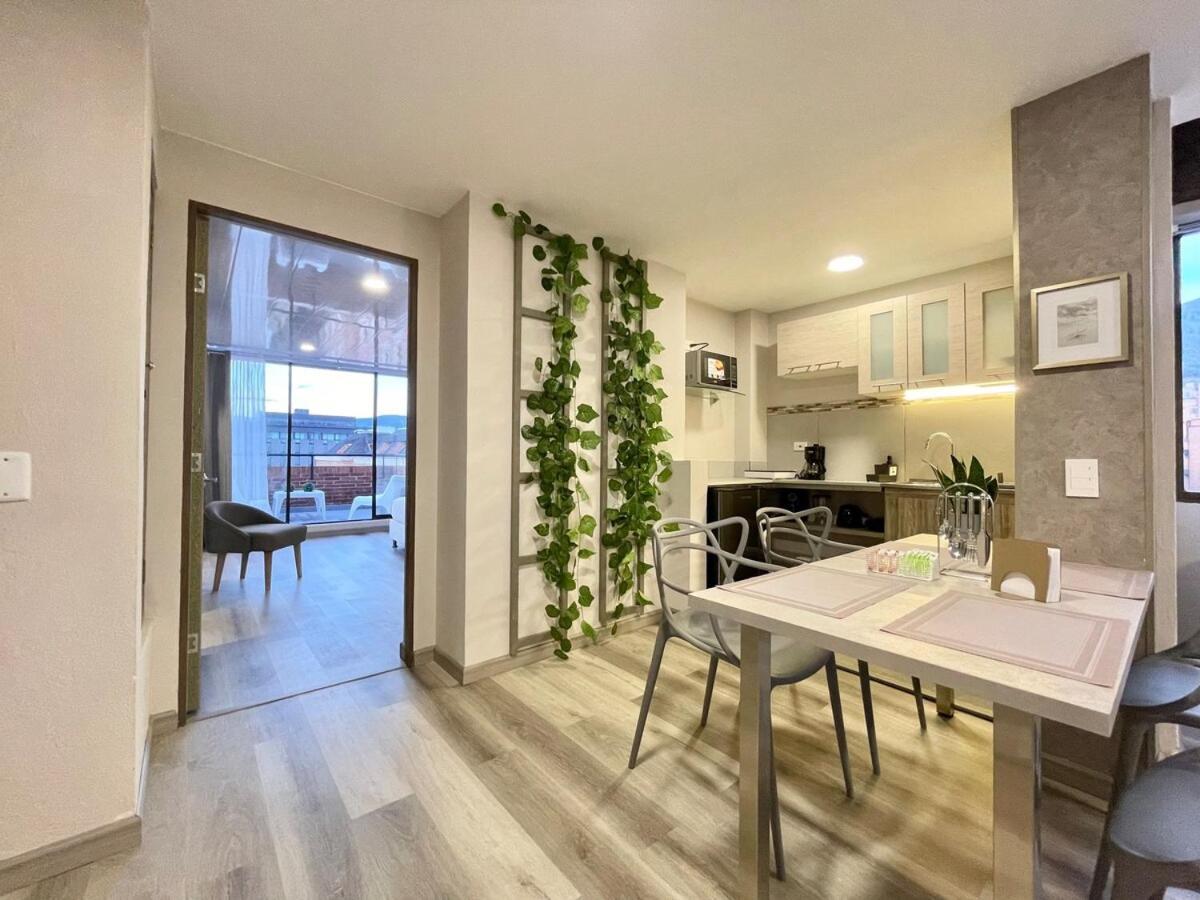 Apartment 7, Parque De La 93 *