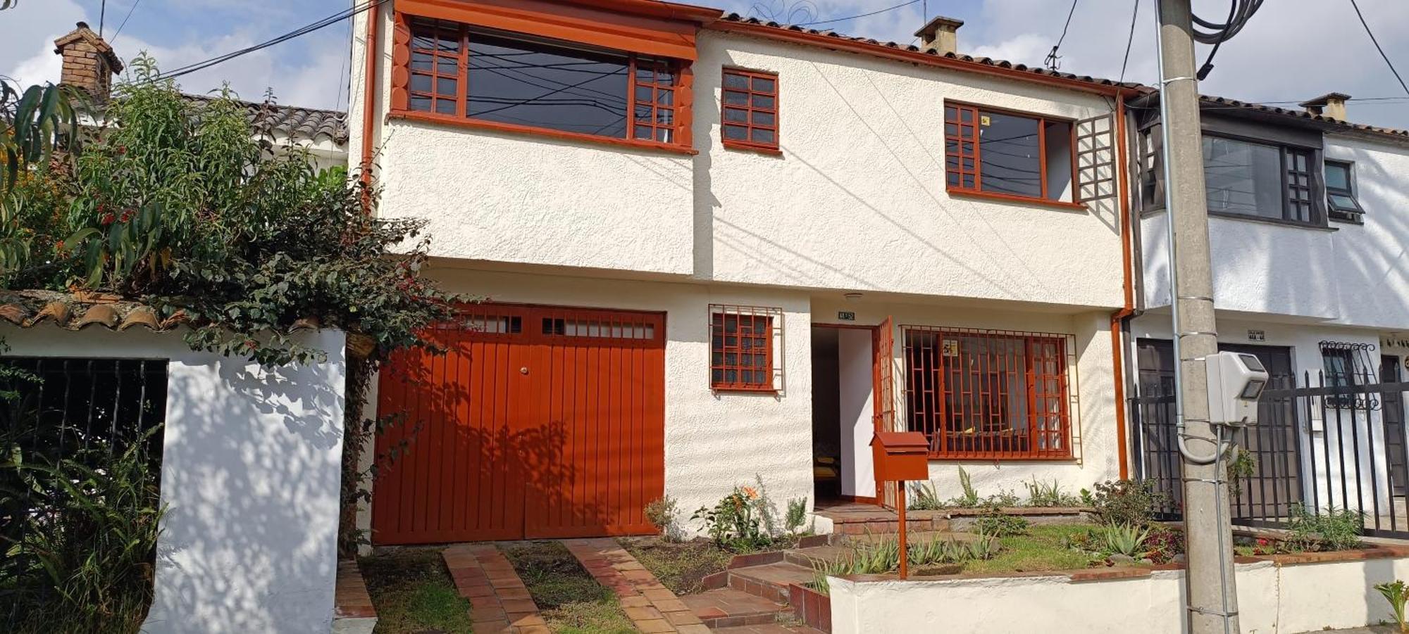 Bed & Breakfast Art And Vitality House Direccion Correcta Calle 24a Bis No 44a 52