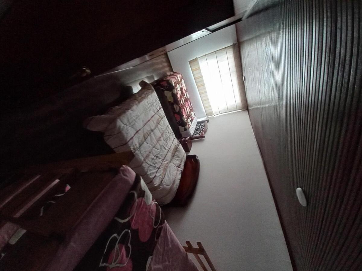 Bienvenidos A La Casa De Rosa Cerca Al Aeropuerto Welcome To Rosas House Close To The Airport * Bogota