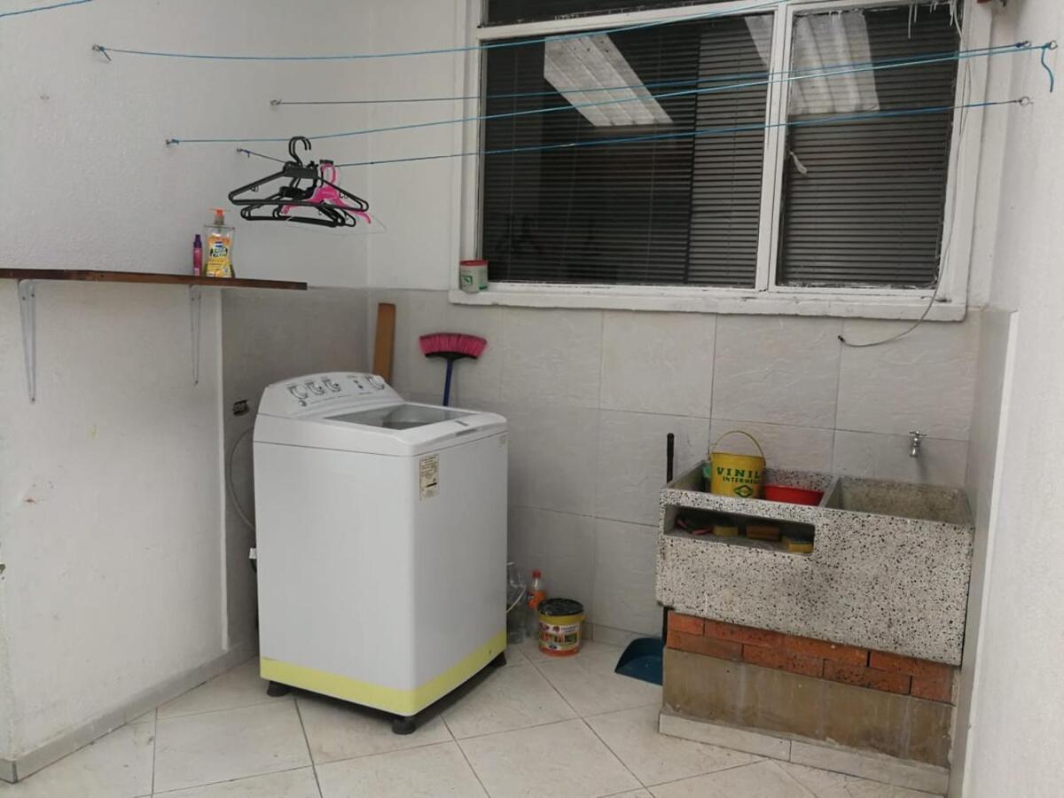 Bienvenidos A La Casa De Rosa Cerca Al Aeropuerto Welcome To Rosas House Close To The Airport Apartment *