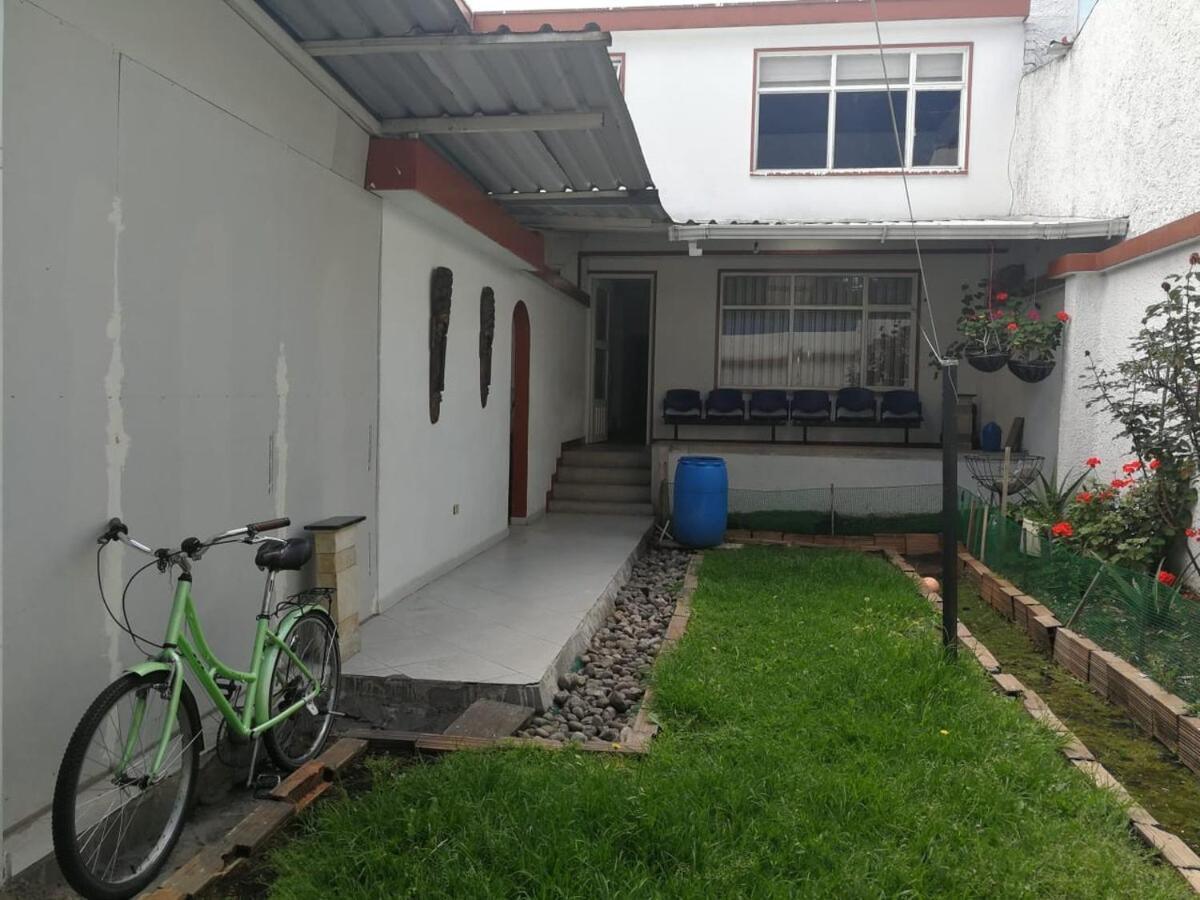 Bienvenidos A La Casa De Rosa Cerca Al Aeropuerto Welcome To Rosas House Close To The Airport Apartment Bogota