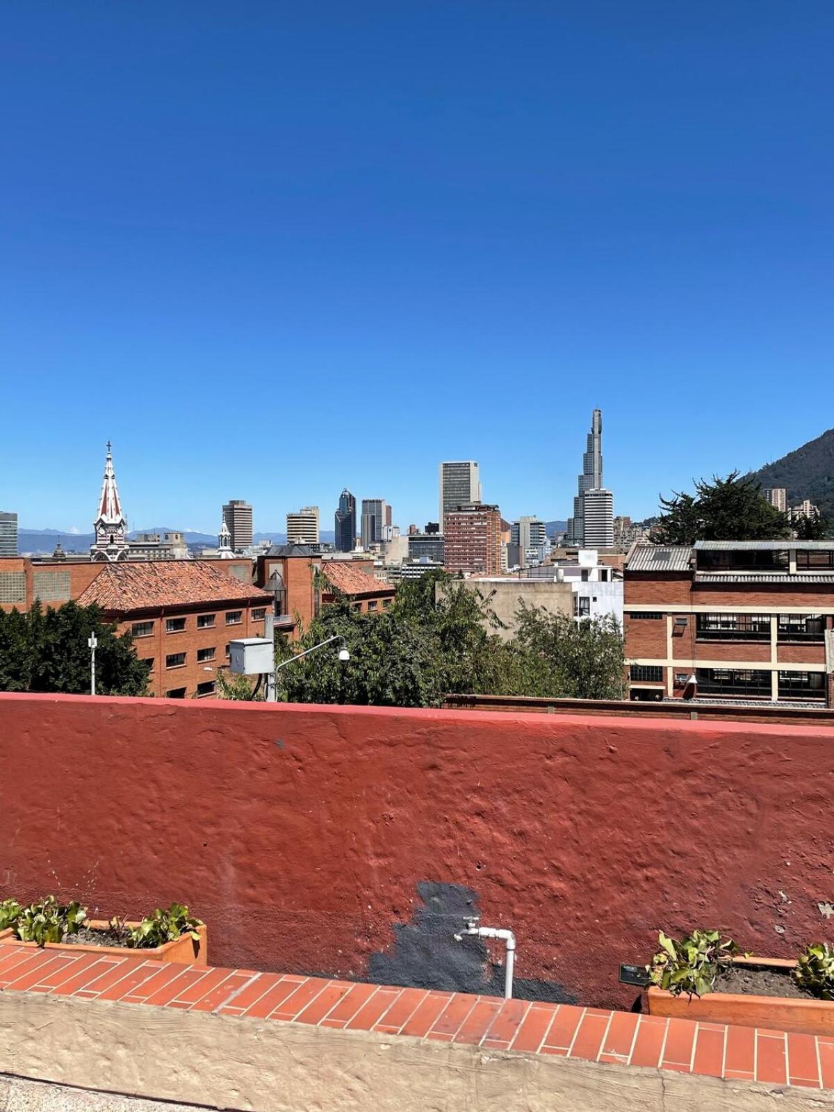 Apto En La Candelaria Centro Con Todo Lo Necesario Bogota