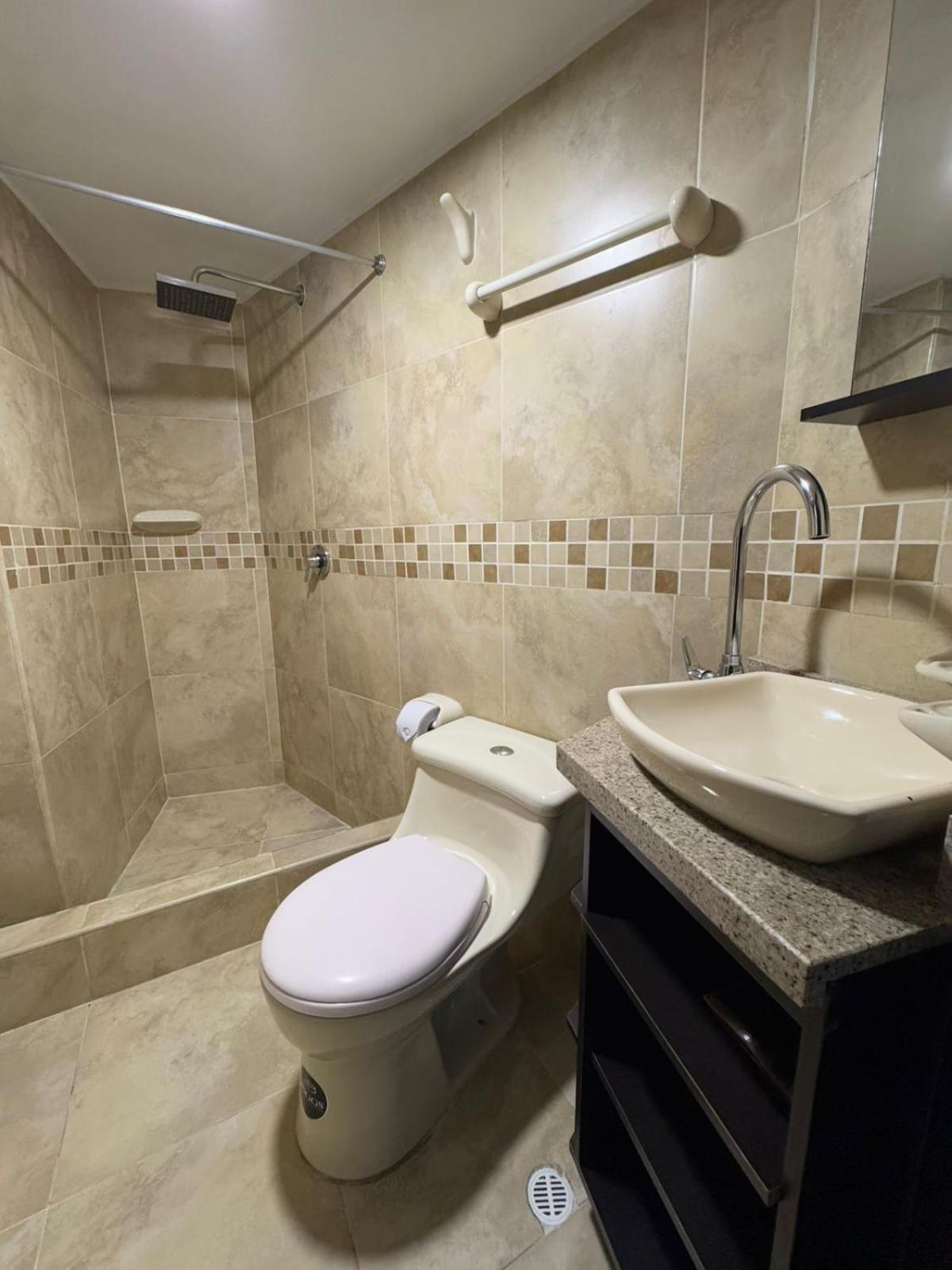 Hostelfc Marly Guest house *