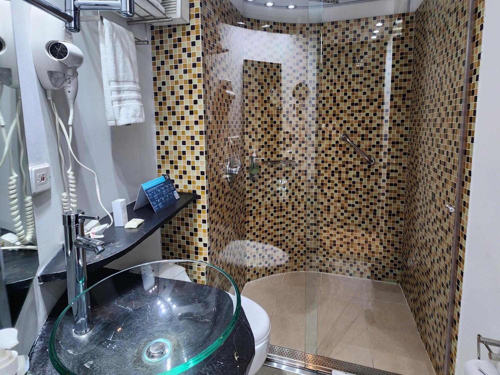 5 Elementos Apartasuites 3*