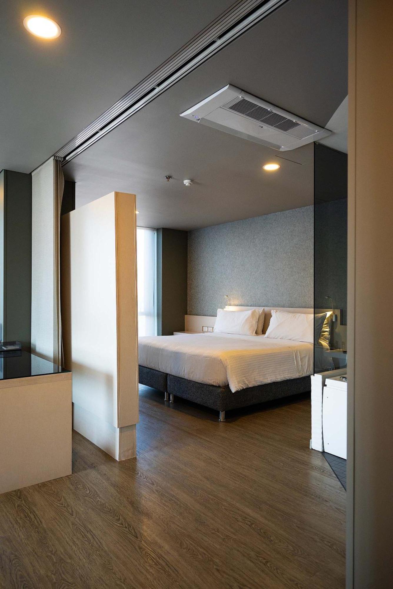 Black Tower Premium 4*