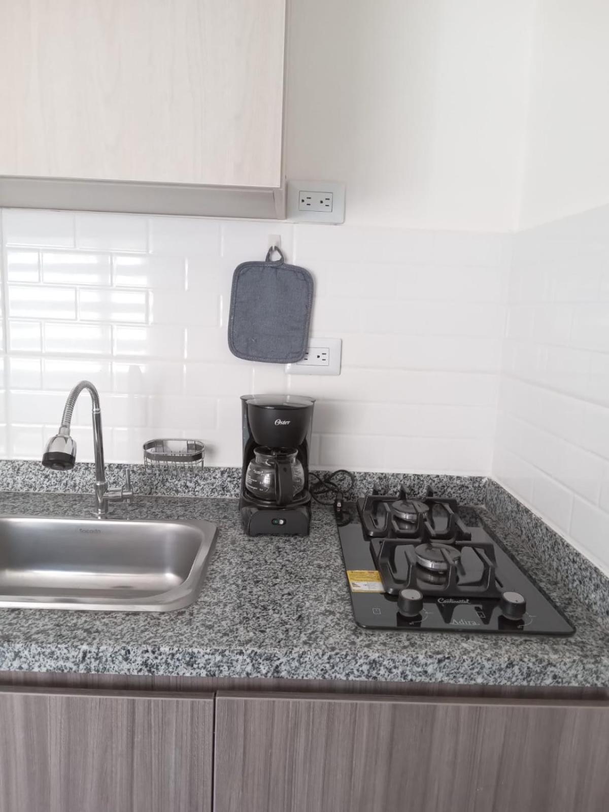 Apartment Retiro79 *