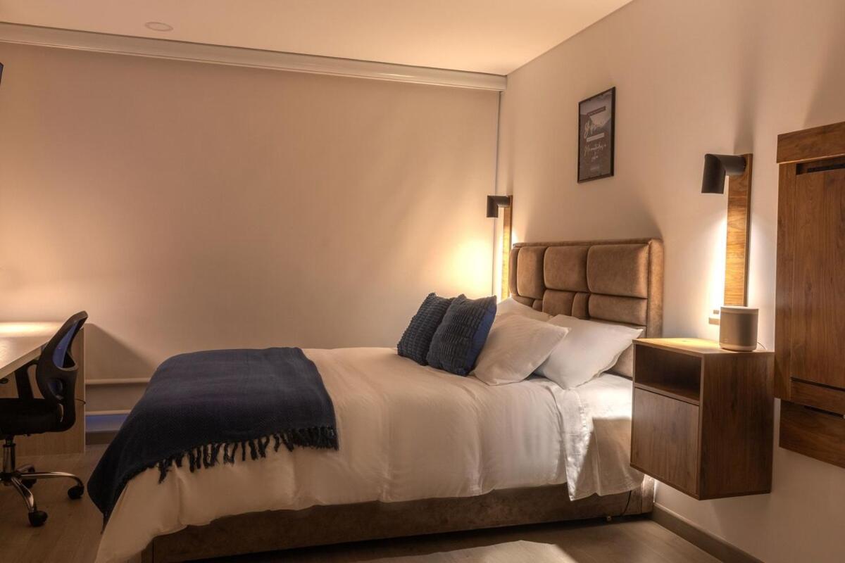 Apartasuite Smart Cerca De La Fundacion Santa Fe Apartment *