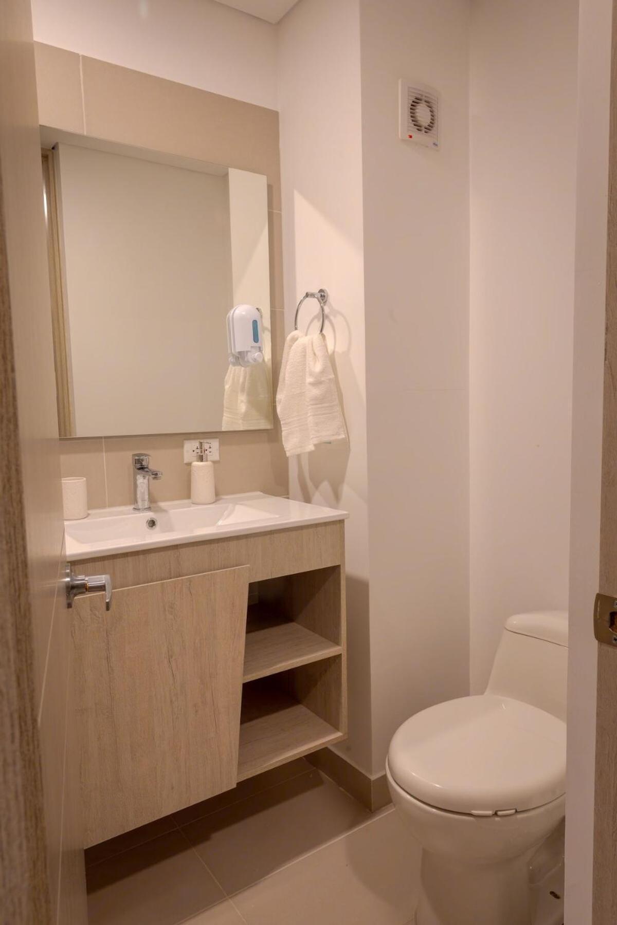 Apartasuite Smart Cerca De La Fundacion Santa Fe Apartment