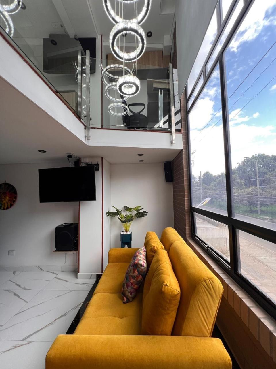 Comodo Doble Altura Normandia * Bogota