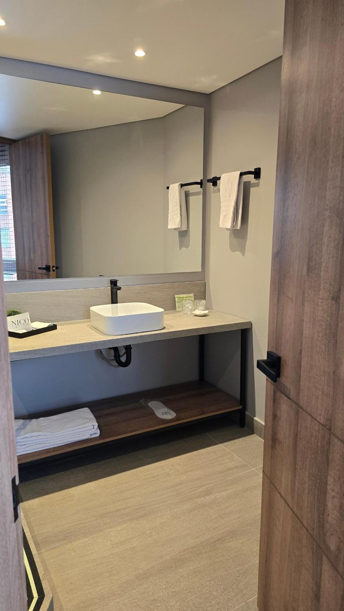 Hotel Urban By Letoh