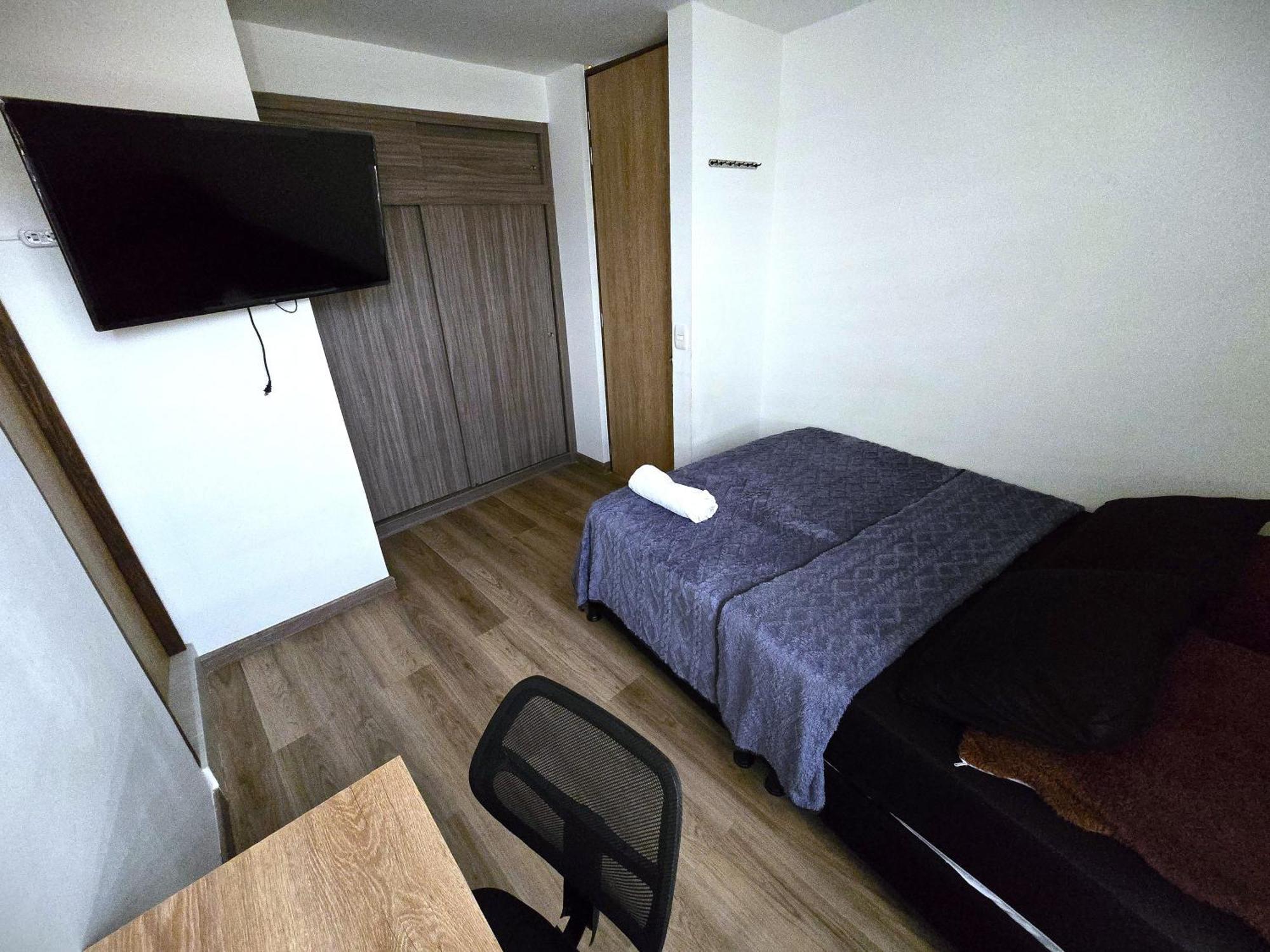 Brand-New Apartment Accommodating Up To 5 Guests, Located In The Northern Sector Of Bogota
