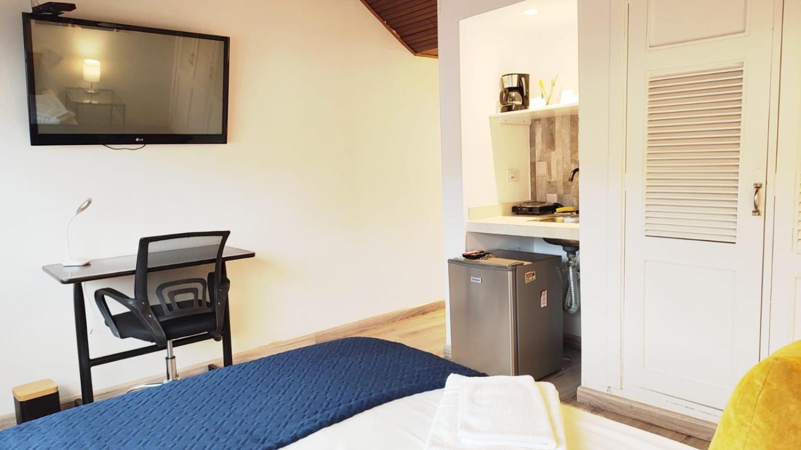 6 Bano Y Balcon Privado Homestay *