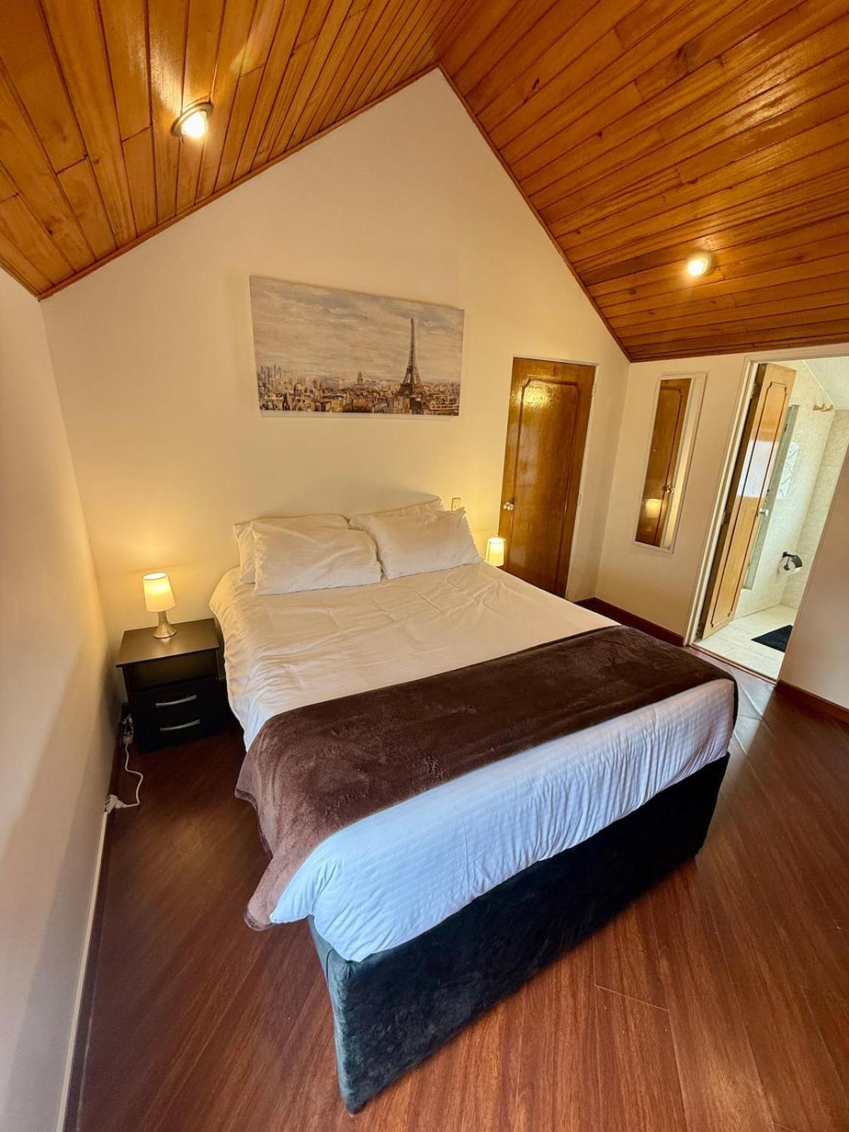 Jacuzzi Portobello Retreat, Trendy Artist House * Bogota