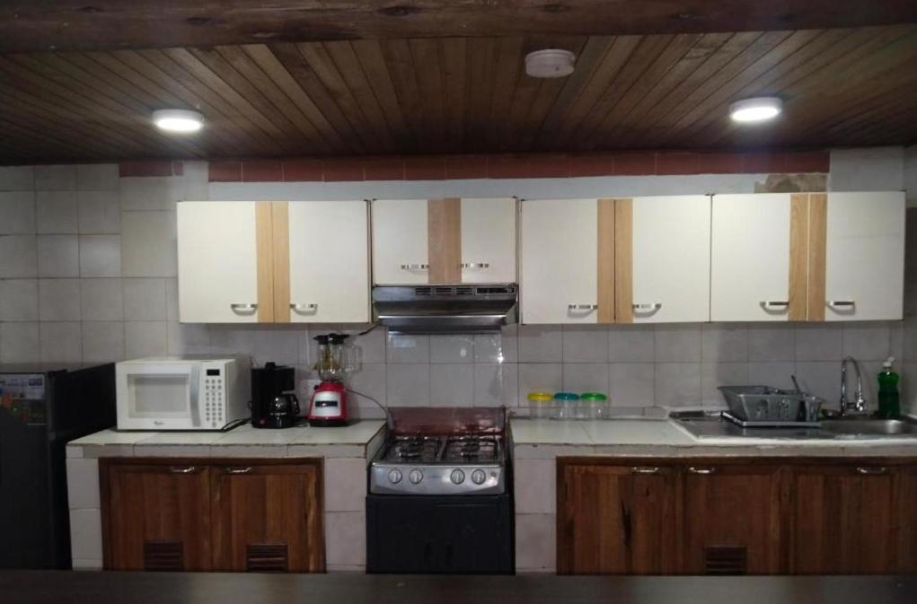 Privada Candelaria 3 Homestay