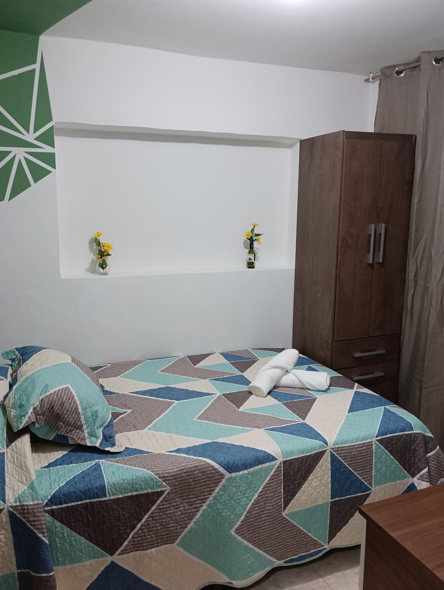 Privada Y Confortable Cerca A Centro Mayor Y Al Centro Historico Homestay Bogota