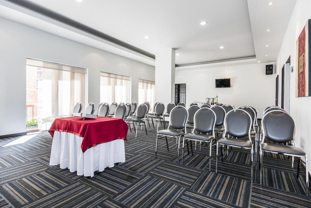 Aparthotel Travelers Plenitud Bogota