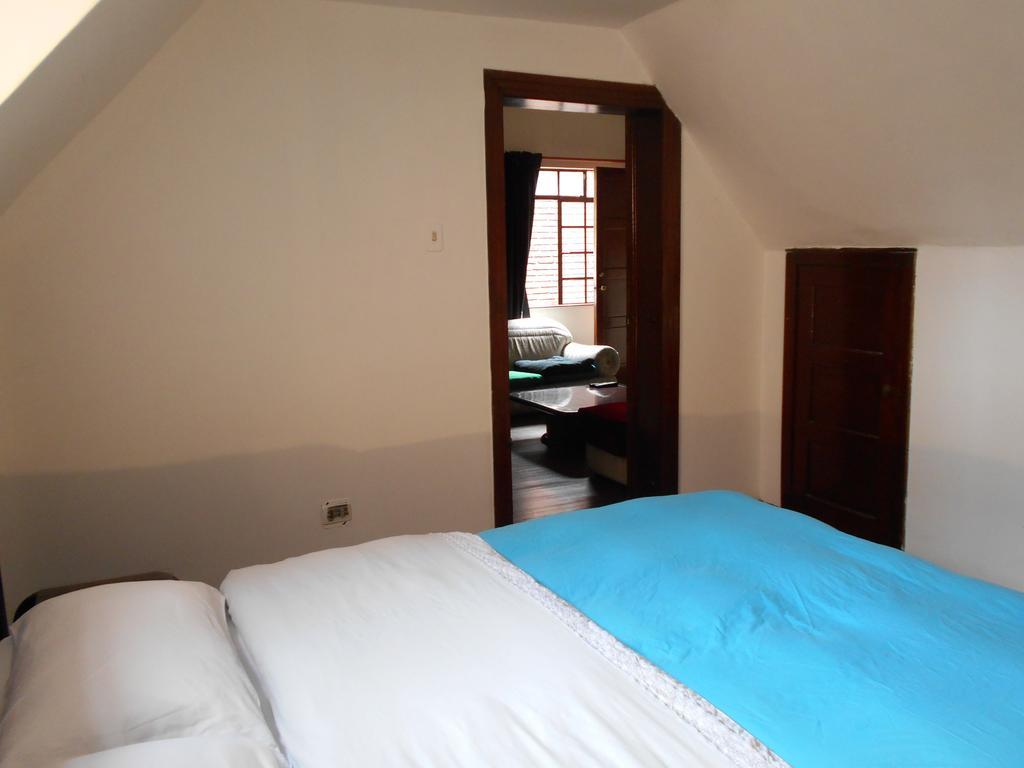 Hostel Casa 32 Dc *