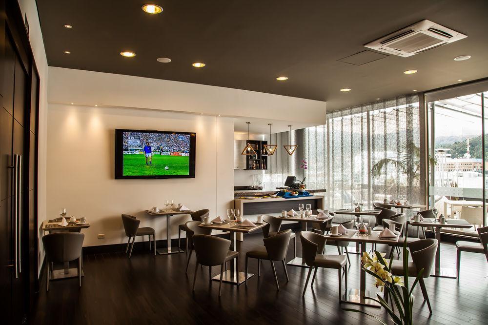 Doubletree By Hilton Parque 93 Hotel
