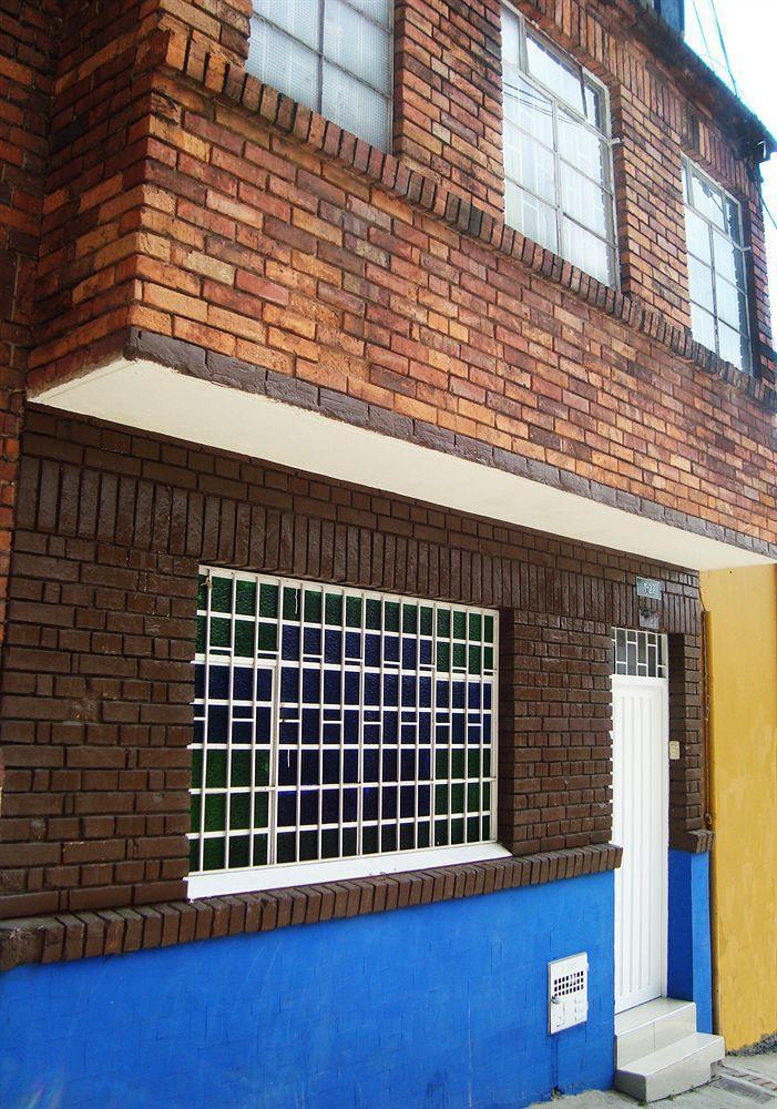Mr Warrot Hostal *