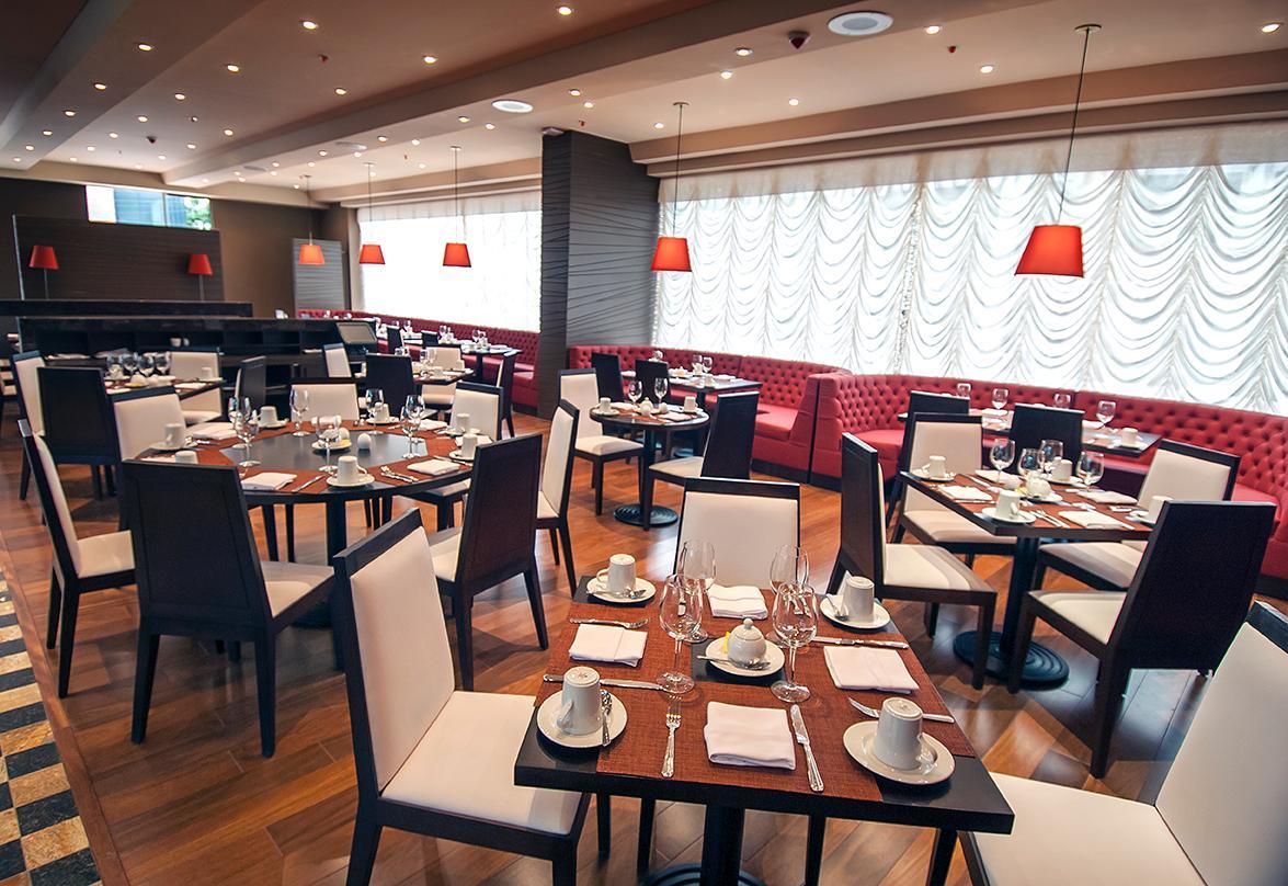 Doubletree By Hilton Parque 93 Bogota
