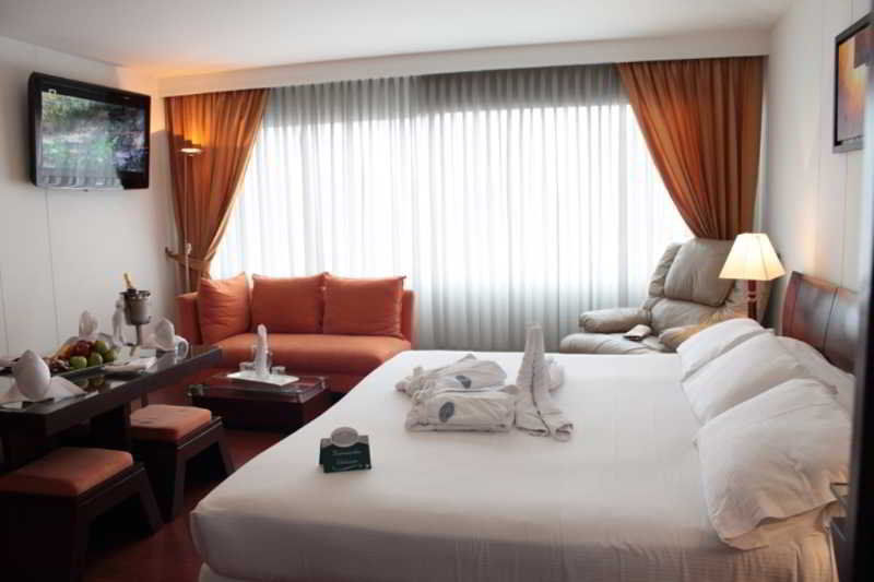 Hotel Platinum 4*