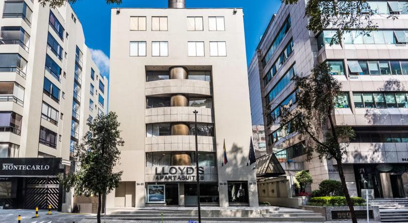 Lloyds Apartasuites Parque 93 4*
