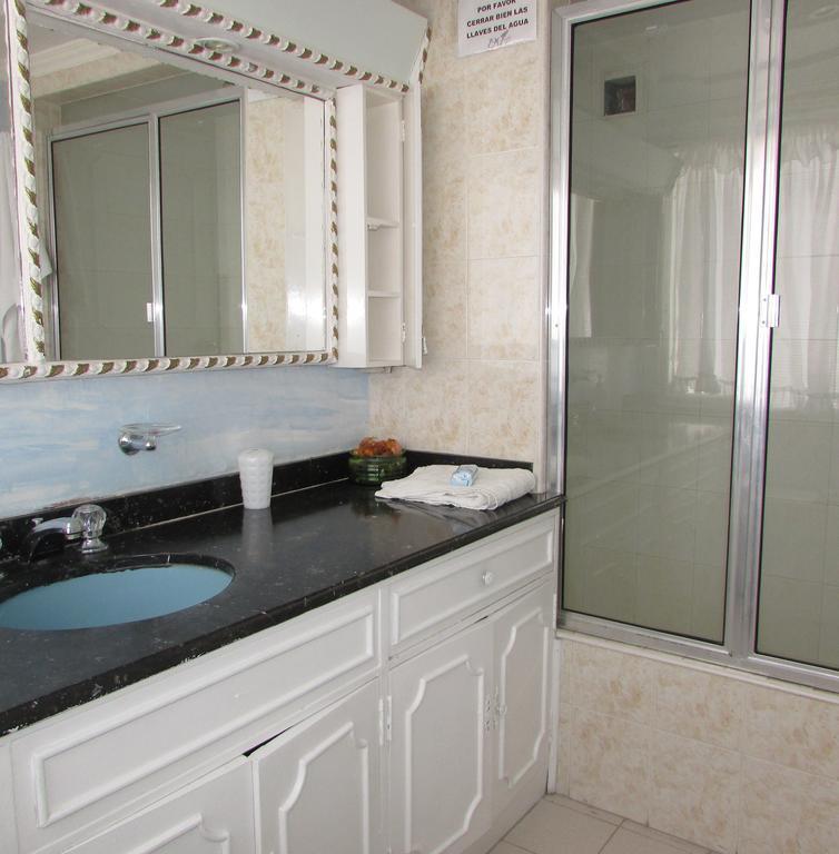 Casa De Huespedes Shalom Victoria Guest house Bogota