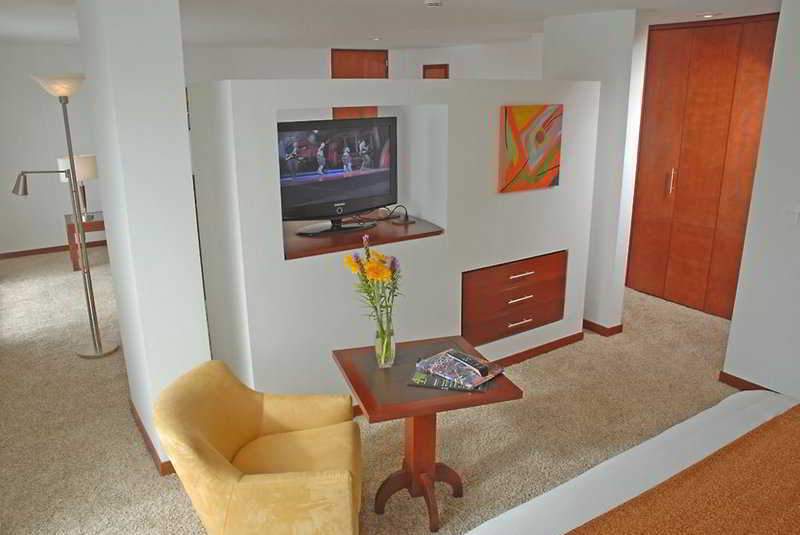 Hotel Nh Pavillon Royal Bogota
