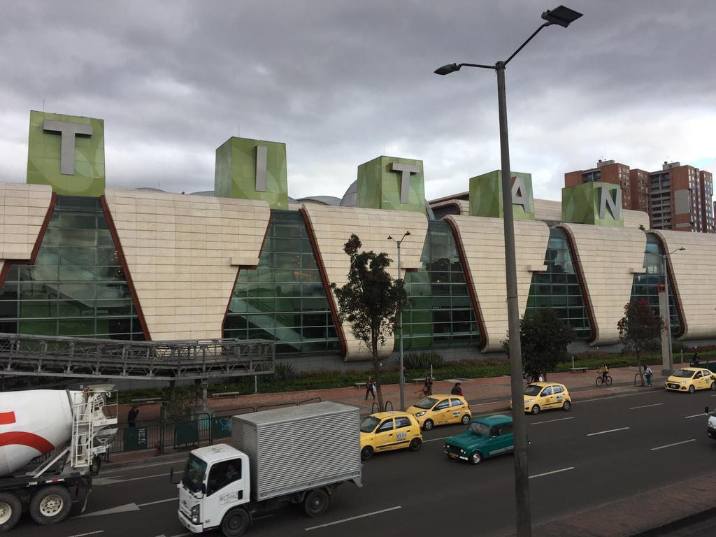 Apto Cerca Del Cc Titan Plaza 102 * Bogota