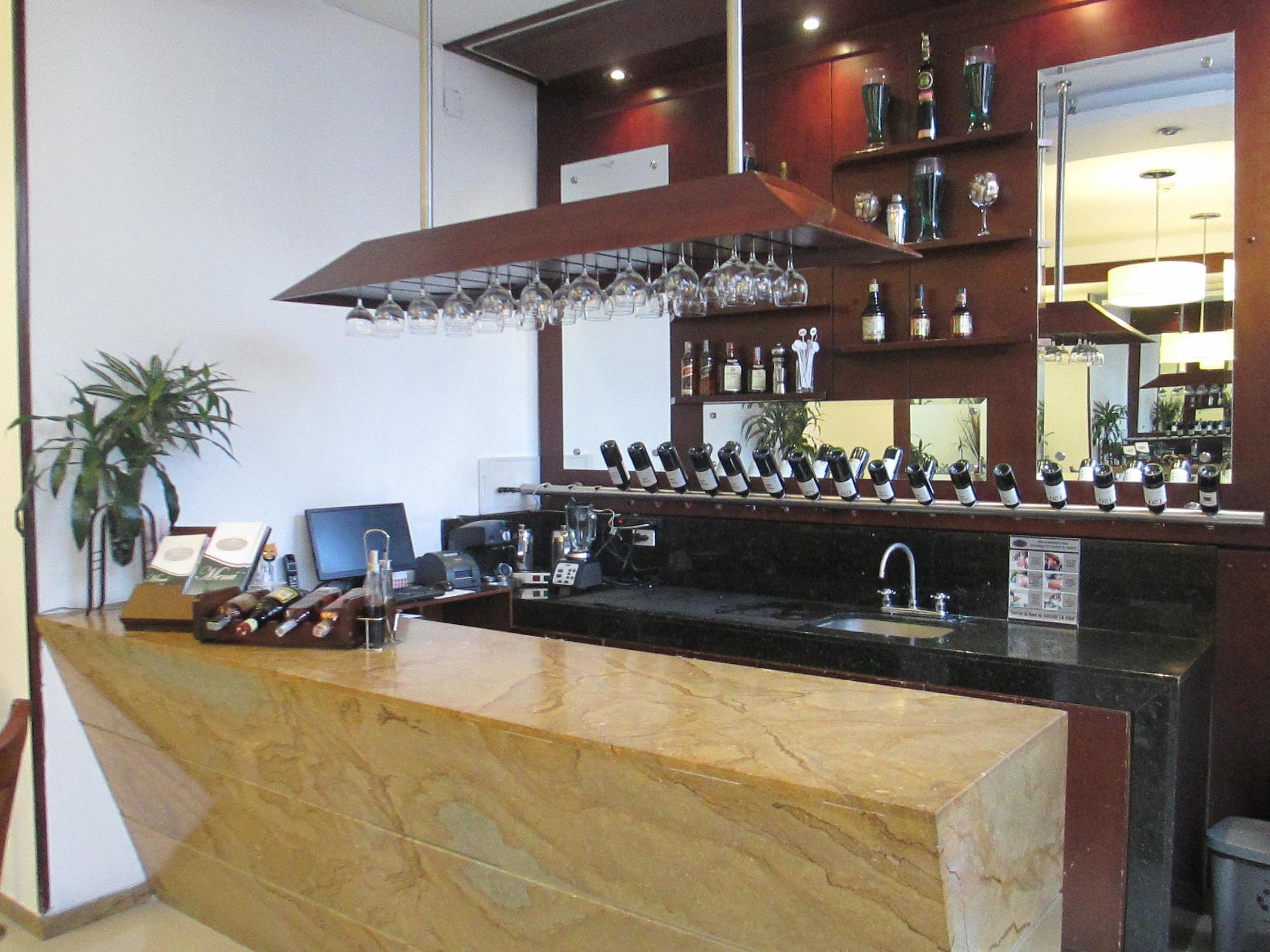 Platinum 4* Bogota