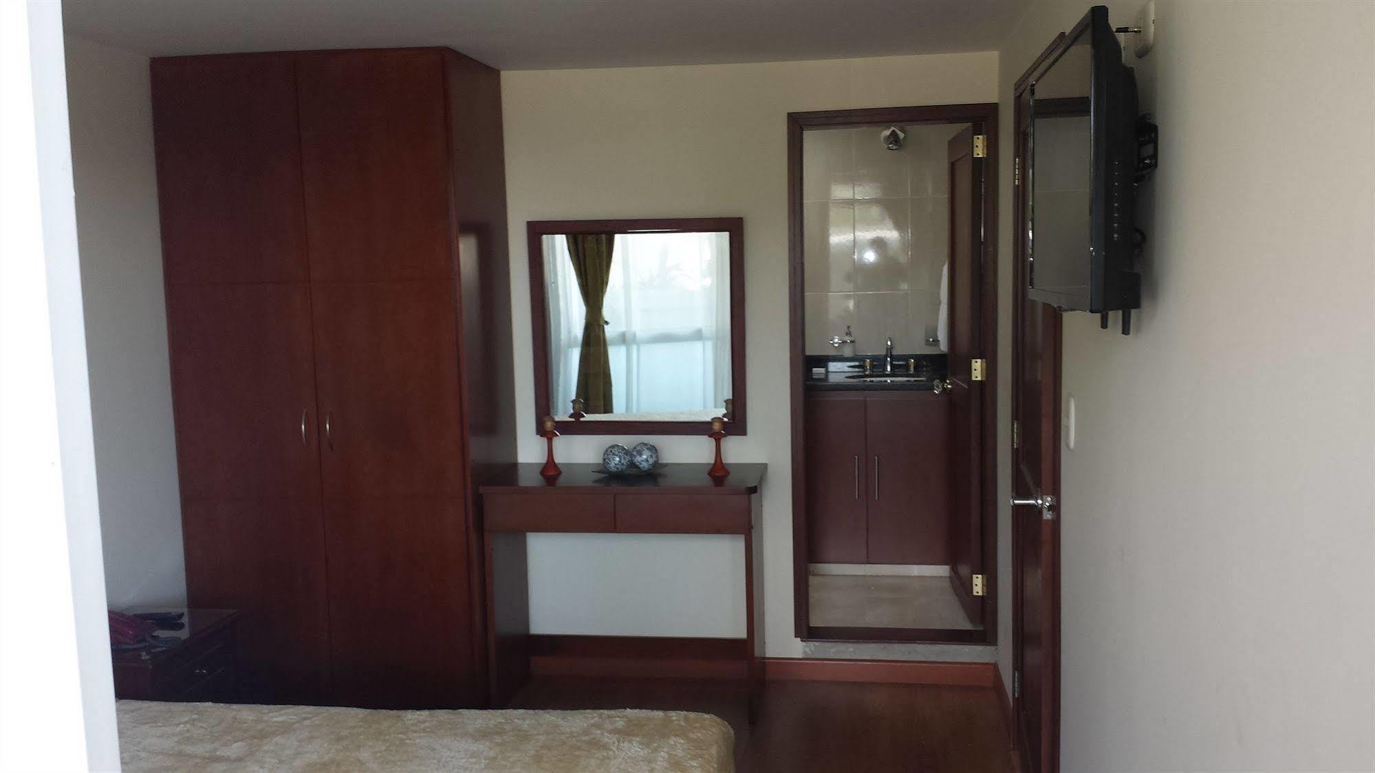 Aparthotel Galerias 2*