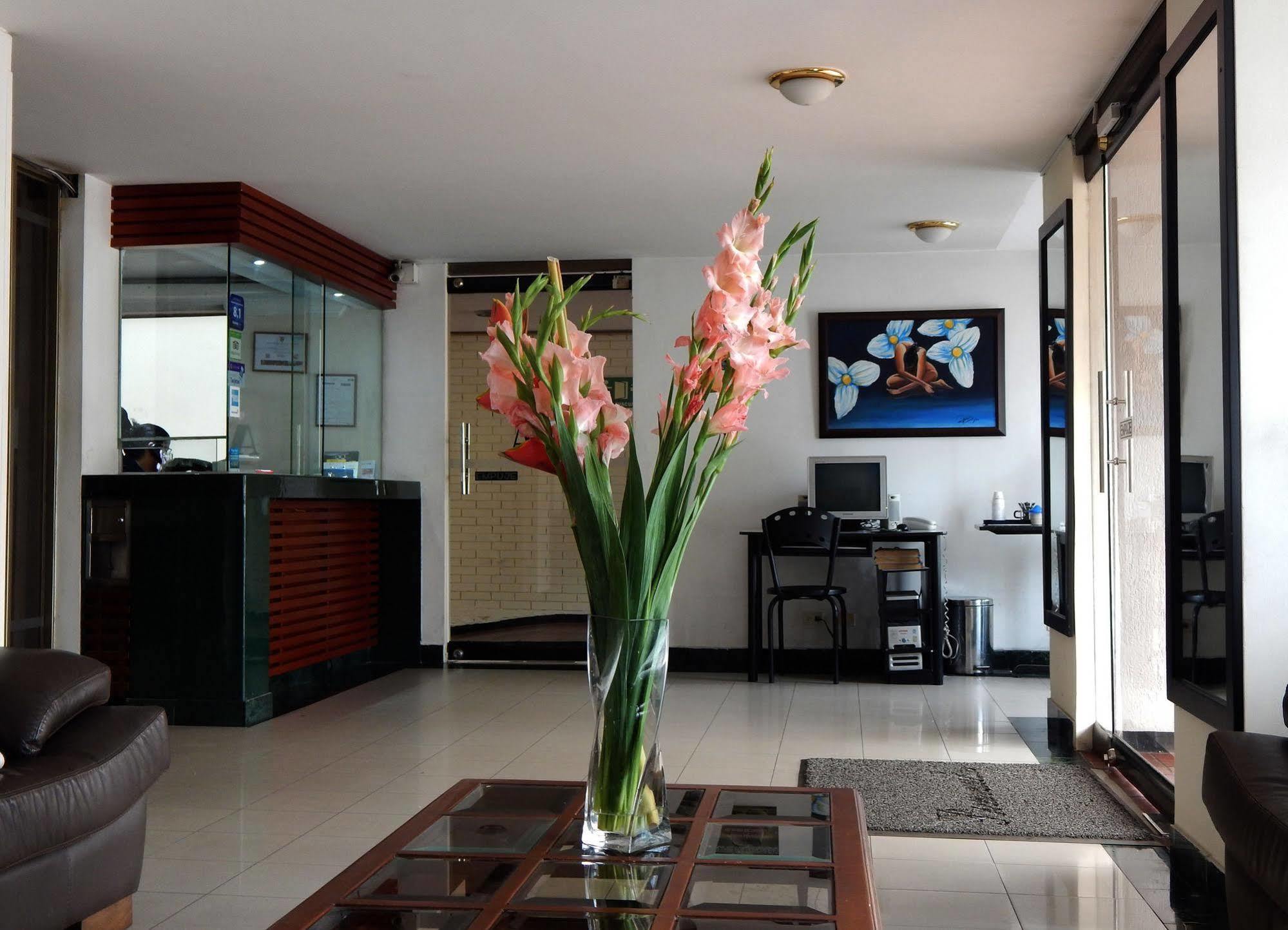 Aparthotel Galerias