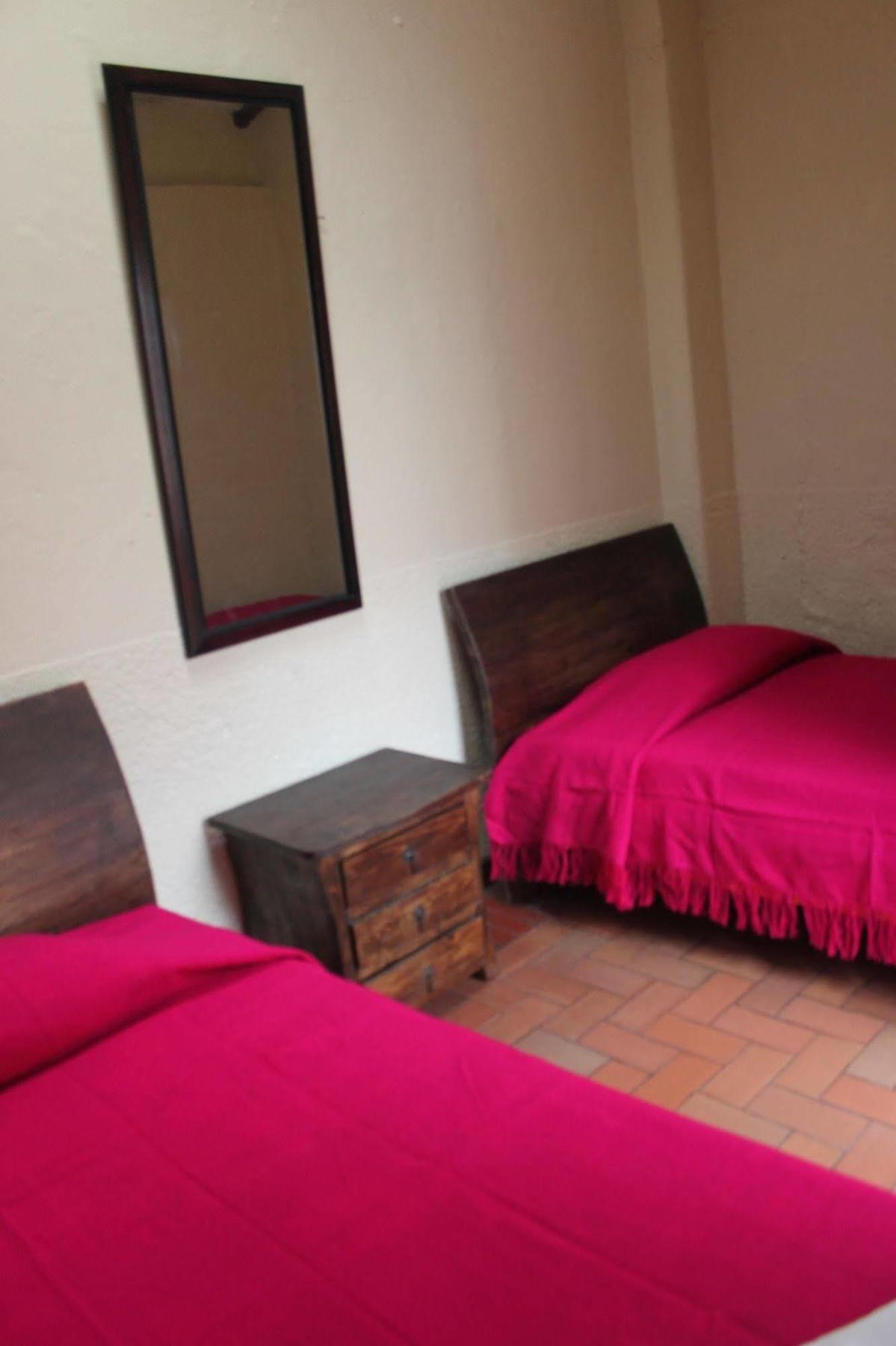 Iku Backpackers Hostal *