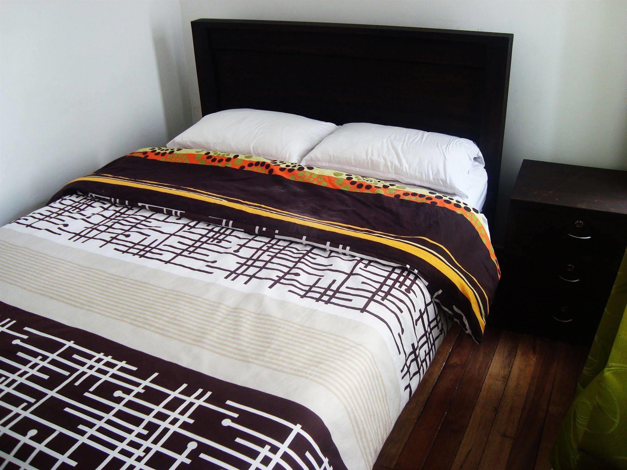 Mr Warrot Hostal *